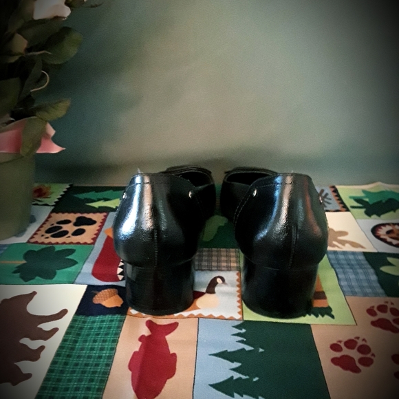 NWOT Liz Claiborne Shoes - Picture 7 of 8